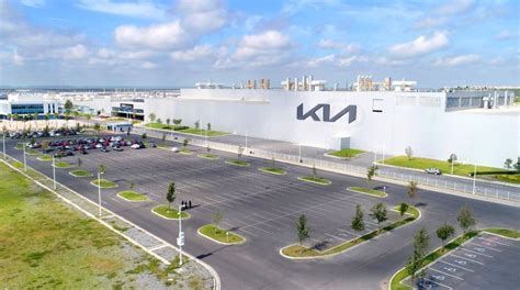 KIA invierte 158 mdd en su planta de Nuevo León para producir el K3