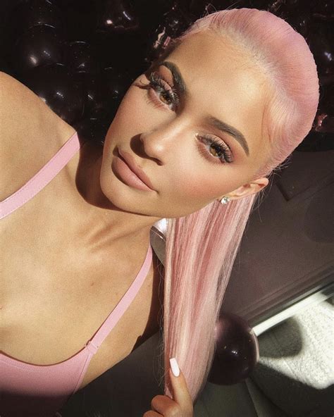 Kylie Jenner Has New Pastel Pink Hair - And This Is How To Get It - Grazia