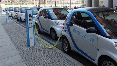 Evs Is The Future Of Transportation Electric Ptv Blog