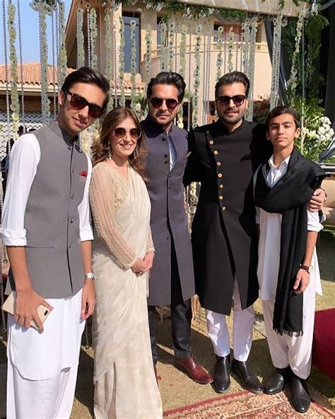 Iqra Aziz Wedding Photos With Yasir Hussain - Complete Photoshoot