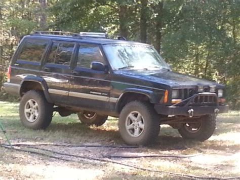 Sell used 2001 jeep cherokee xj 4x4 4.0 in Georgetown, Georgia, United States