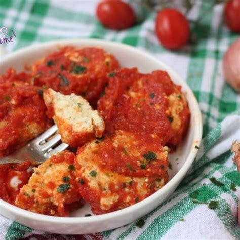 Polpette Di Ricotta Al Sugo Ricetta Semplice E Veloce Cibo Che Passione