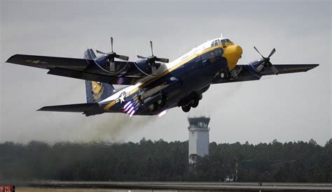 Blue Angels C-130 "Fat Albert" performing a Rocket Assisted Take Off : r/pics