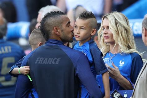 Photo Dimitri Payet Avec Ses Fils Noa Et Milan Et Sa Femme Ludivine