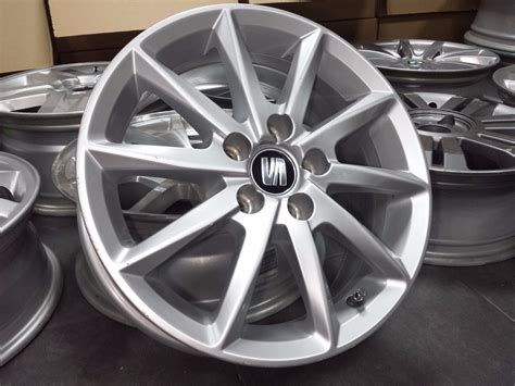 ORIGINAL SEAT ALUFELNI 15 5X100 IBIZA 6J0601025K Alu Felni Eu