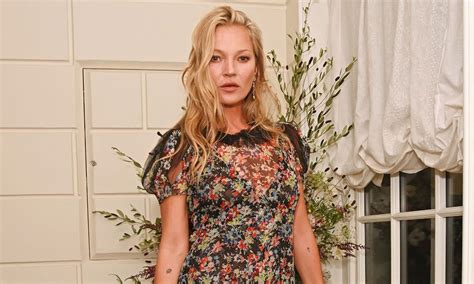 Kate Moss Apuesta Por El Vestido Monocolor Que Adoran Las Chicas Boho