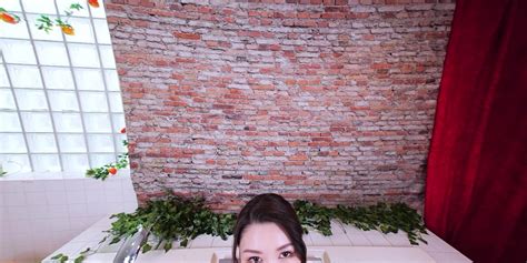 Hot Japanese Lady Bathes You