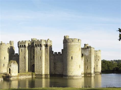 Bodiam Castle (Bodiam) - Visitor Information & Reviews