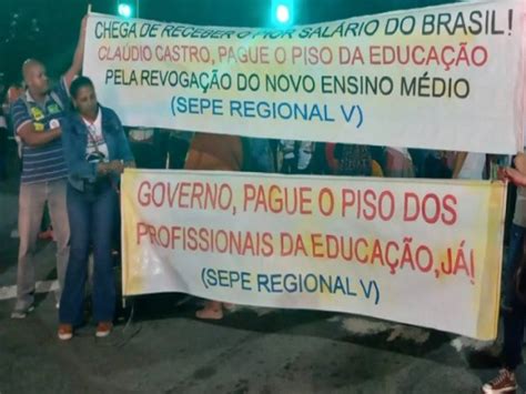 Profissionais Da Rede Estadual De Educa O Aprovam Greve Por Tempo