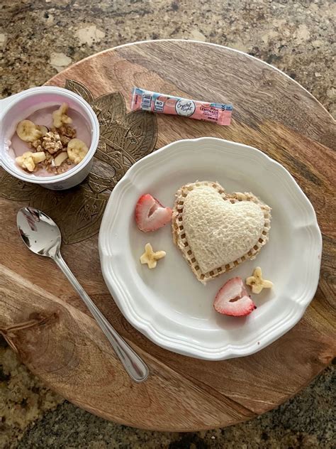 Food Foods Small Snack Cute Aesthetic Sandwich Heart Shaped Portion Pb