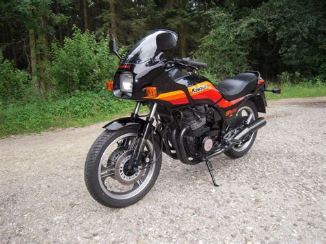 1989 Kawasaki GPZ550 Moto ZombDrive