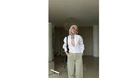 Inspirasi Outfit Hijab Ala Selebgram Sashfir Selalau Tampil Cantik