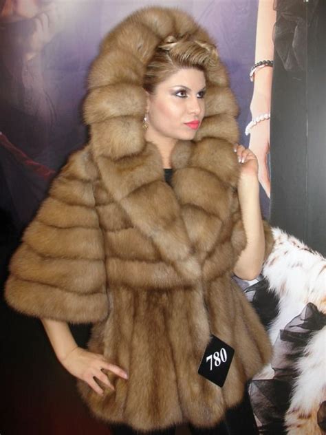 Pin By Boite Alettres On Fourrure Fur Coat Coat Fur