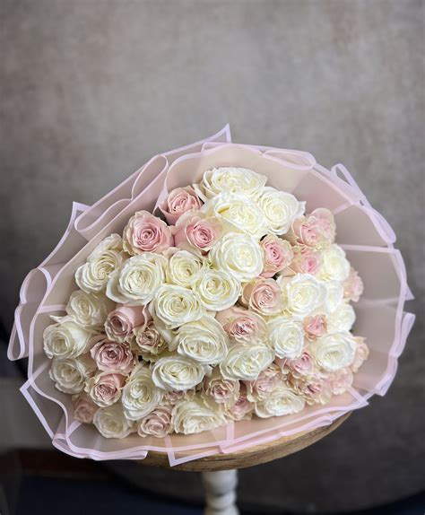 White And Light Pink Rose Bouquet