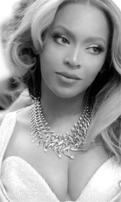 Beyoncé’s custom made Jewels dazzle on her Renaissance Tour