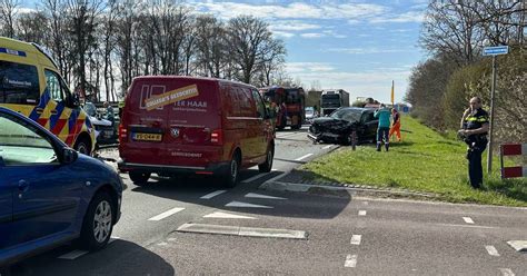 Twee Gewonden Bij Frontale Botsing Op N35 Bij Nijverdal Weg Richting