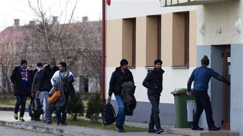 Sondaj Cât de tare se tem românii de străini Unul din cinci crede că