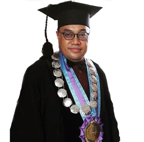 Kisah Prof Drs H Junaidi Mistar M Pd Ph D Guru Besar Fkip Unisma