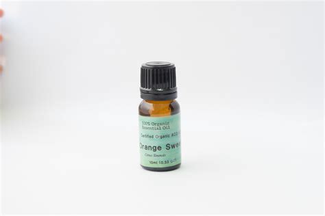 Orange Sweet Oil, Organic — Nature Solution