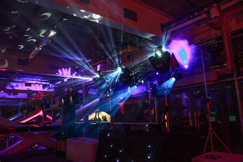 Discos For Hire Djs Hosts Wedding Djs Oxfordshire London