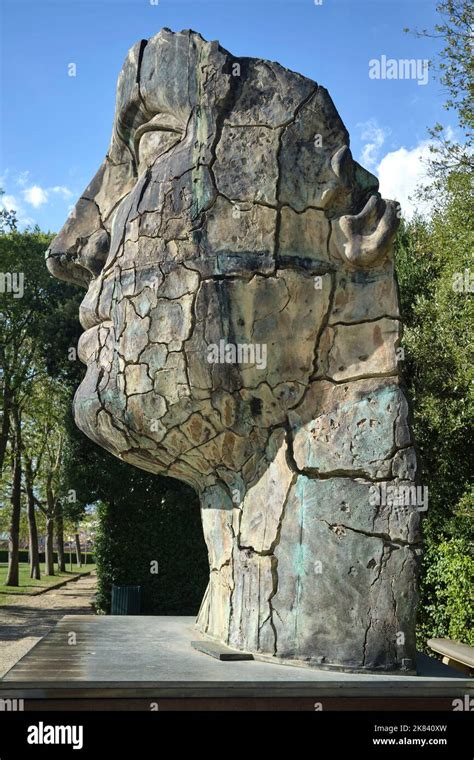 Face Sculpture By Igor Mitoraj Boboli Gardens Florence Italy Stock