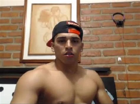 Colombiano Juega Por Cam Para Ti XVIDEOS