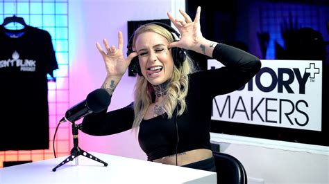 Bare Knuckle FC star Starling shows a photo in sexy outfit