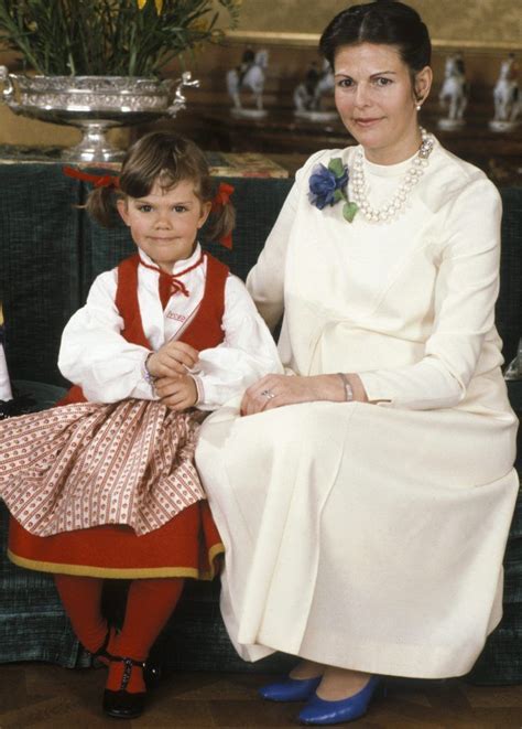 Kronprinsessan Victoria Och Drottning Silvia 1982 Princess Victoria Of