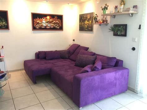 Grosses Big Sofa Mikrofaser Mit Vielen Kissen Gratis Kaufen Auf Ricardo