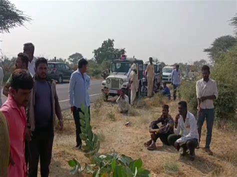 Rajathan Barmer Jodhpur Highway Road Accident Fell 10 15 Feet Away