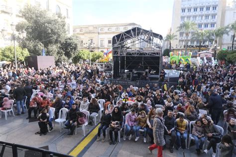 La Fiesta Infantil De Fin De A O En La Plaza De Las Tendillas De