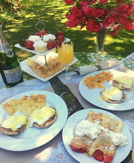 Romantic Outdoor Brunch Ideas For Two