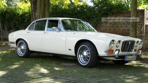 1975 Jaguar XJ - Car Photo and Specs