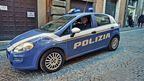 Viterbo Arrestato Rapinatore Seriale Che Aveva Strappato Una Catenina