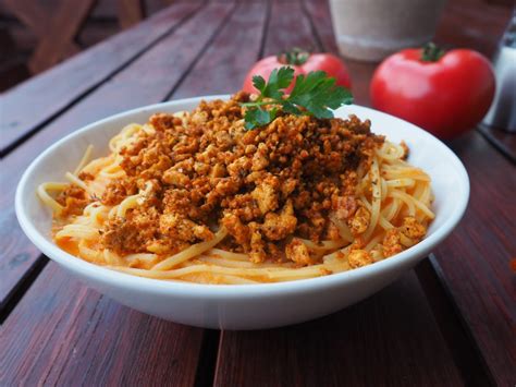 Wegańskie spaghetti bolognese WegeBunia wegańskie przepisy