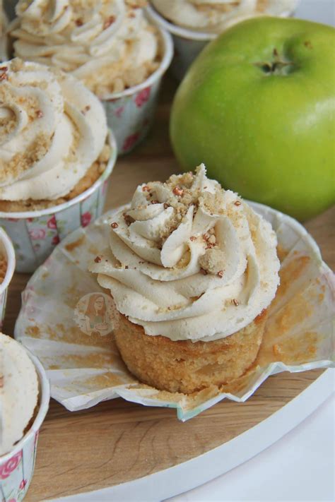 Apple Crumble Cupcakes Jane S Patisserie