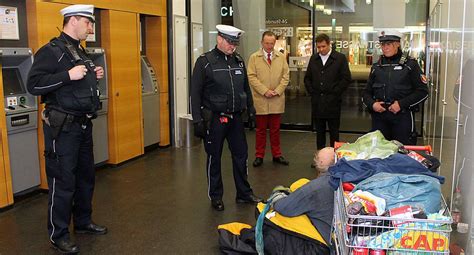 Chef Des Karlsruher Ordnungsamtes Bj Rn Wei E Wechselt Nach Stuttgart