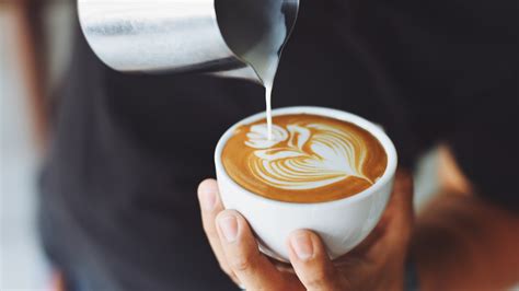 Per Ottenere Il Cappuccino Perfetto Serve Un Cucchiaino Pentagonale