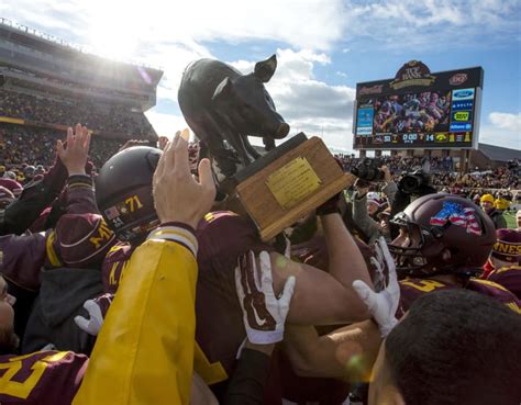 Minnesota vs Iowa receives kickoff time, odds released - Gophers Nation ...