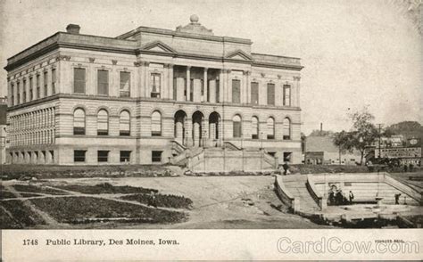 Public Library Des Moines, IA Postcard