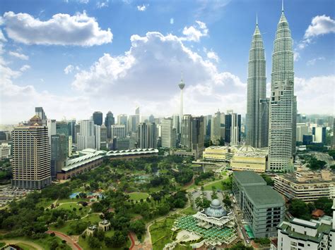 Wallpaper Malaysia, Kuala Lumpur, city, skyscrapers 2560x1920 Picture ...