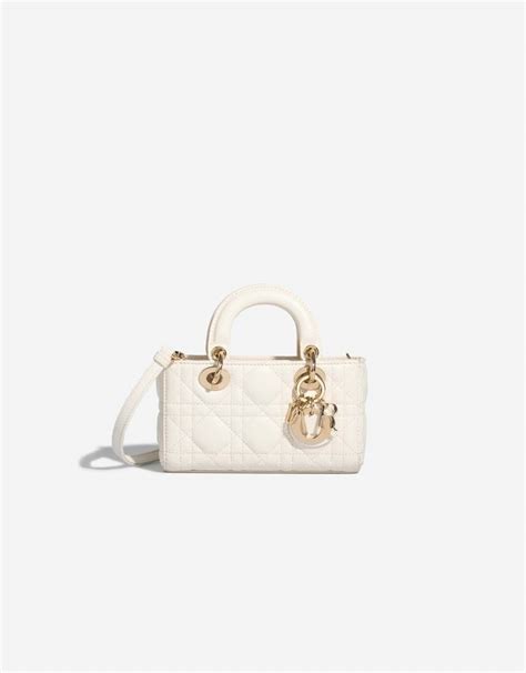 55 Images De SAC MICRO LADY DIOR Cuir De Veau Cannage Latte Motif Losanges