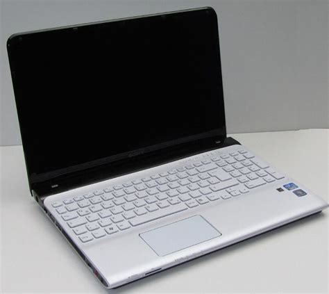 Laptop Vaio Core I5 - duta Teknologi