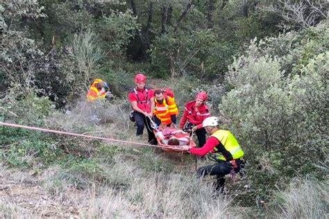 Gard un conducteur fait une chute de 40 mètres dans un ravin et s en