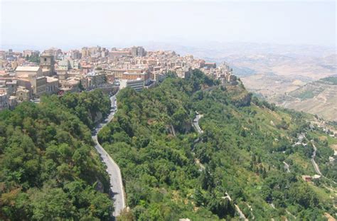 VisitsItaly.com - Welcome to Enna, Sicily