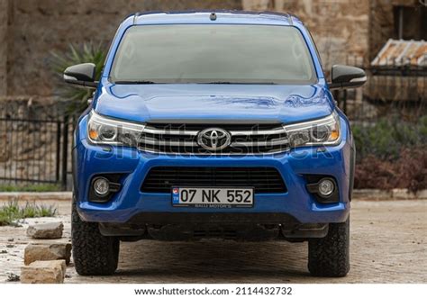 Toyota Hilux Front View