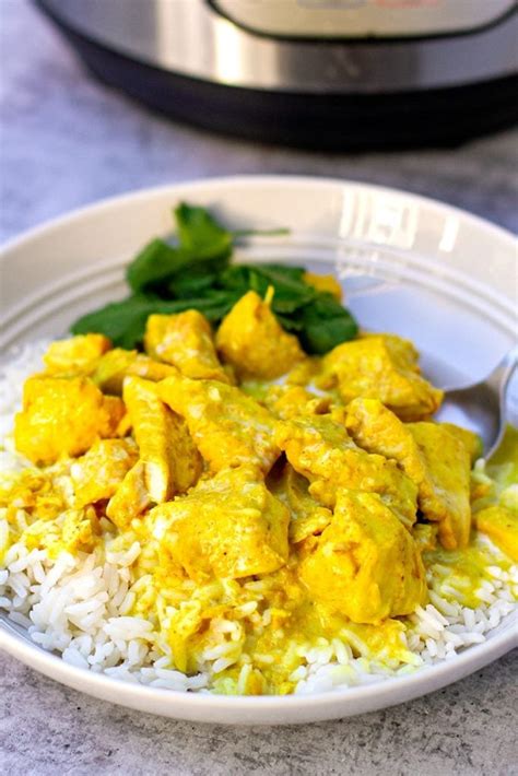 Instant Pot Coconut Chicken Curry Only 5 Ingredients