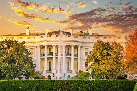 The White House at sunset, Washington DC - ePuzzle photo puzzle