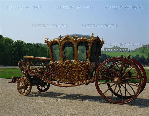 Pin En Carriages And Sedan Chairs Of The Past