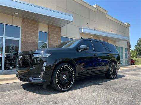 Escalade Tulum Giovanna Luxury Wheels